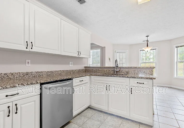 3854 Wheaton Ct — Photo 12