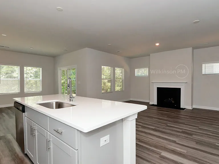 4107 Armstrong Farm Dr — Photo 12