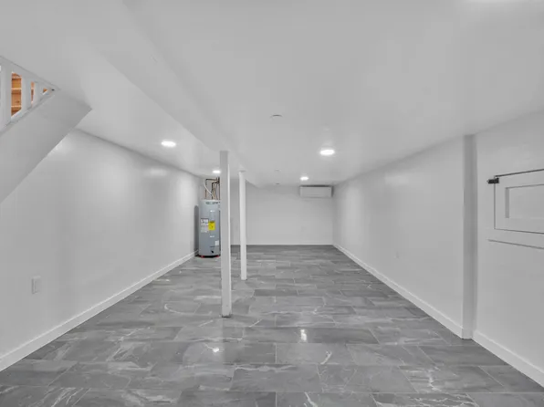 31 Roosevelt Place image 11 of 14