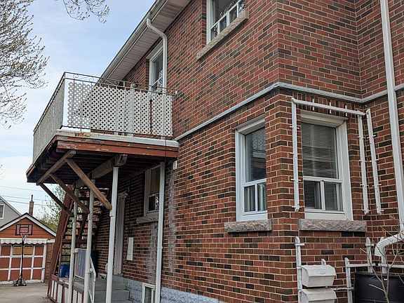 2nd image of 96 E 21st St