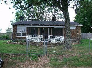 81 First St, Ozark, AR 72949