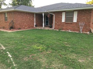 16931 SW 59th St, El Reno, OK 73036