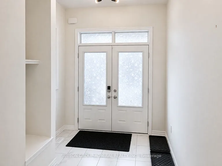65 Barkerville Dr — Photo 45