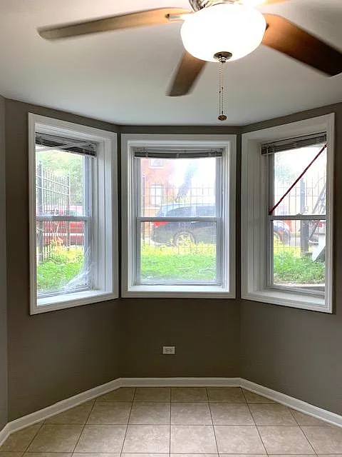 2846 N Drake Ave — Photo 4