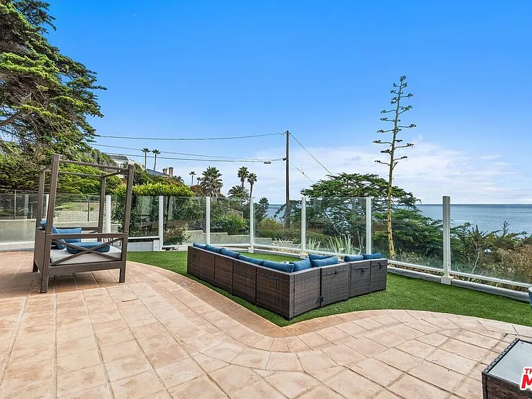 11834 Pacific Coast Hwy — Photo 14