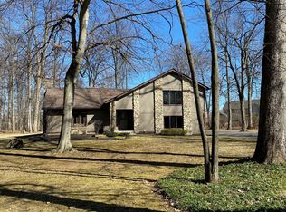 1114 Foxglove Ct, Zionsville, IN 46077