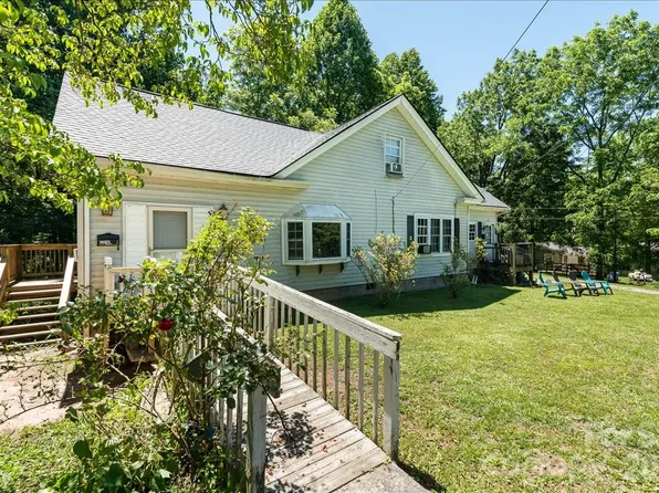 193 Duckworth Ave, Brevard, NC 28712