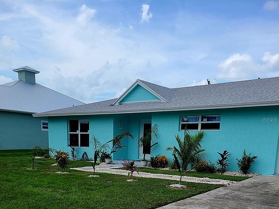 2nd image of 4705 SE Manatee Terrace