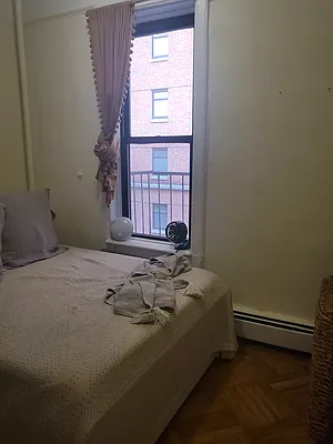 Rented by Frank Valvo Real Estate | media 21