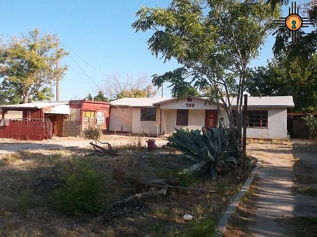 1st image of 709 E Wood Ave
