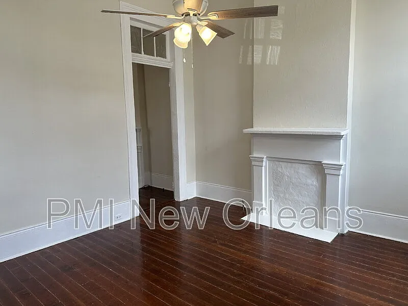 2 bed, 1.0 bath, 834 sqft, $1,200 — Photo 3
