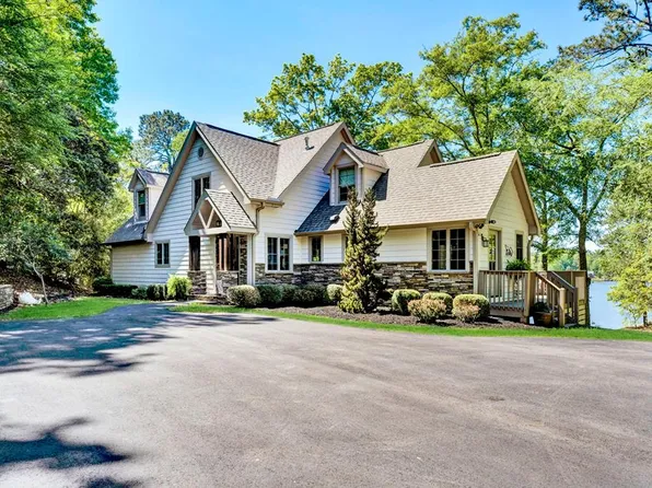 215 Harbor Cove Rd, Ninety Six, SC 29666