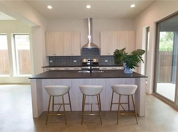 5th image of 3721 Harley Ave Unit 1