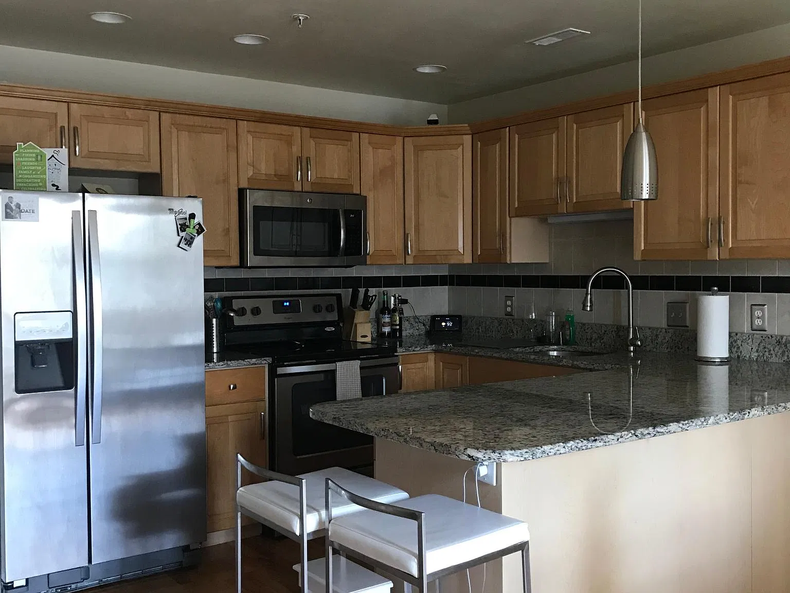 3 bed, 2.5 bath, 1400 sqft, $3,600 — Photo 4