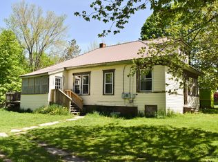 58 Charleston Rd, Dexter, ME 04930