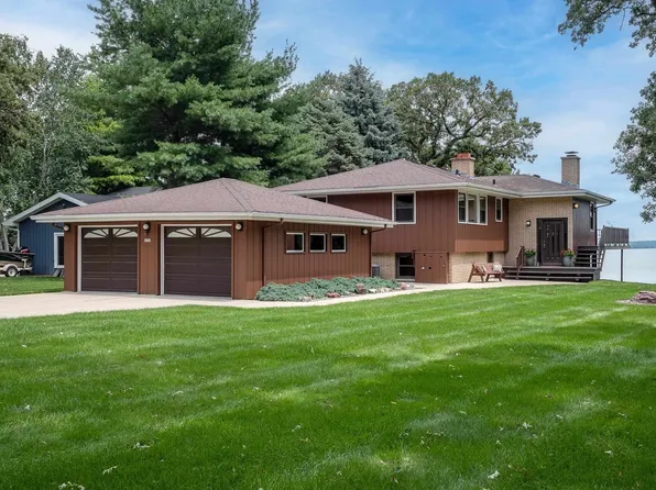 2178 Colladay Point Dr, Stoughton, WI 53589