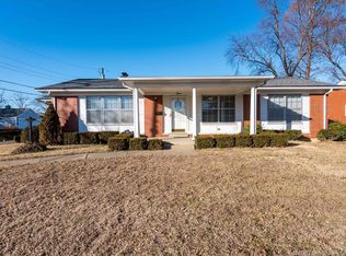 15 Martin Dr, New Albany, IN 47150