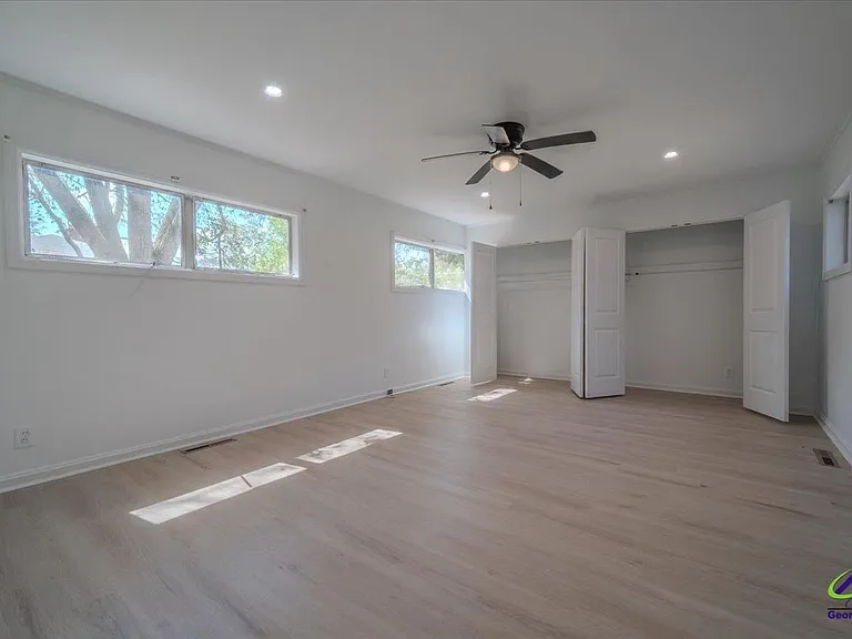 410 Hardeman Ave — Photo 9