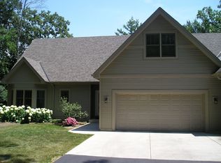 1241 Wilderness Trl, Delafield, WI 53018
