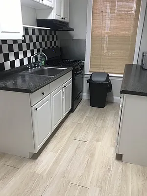 Rented by Johanna Gyuro, LREB | media 1