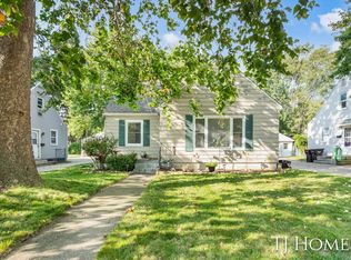 943 Blanchard St SW, Wyoming, MI 49509