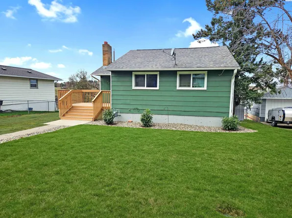 825 NW Clifford St, Pullman, WA 99163