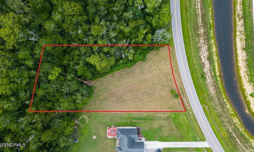 1st image of 401 Guinea Road