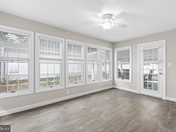 5th image of 11469 Charleston Ct