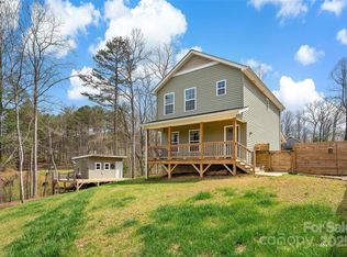 28 Whittier Dr, Alexander, NC 28701