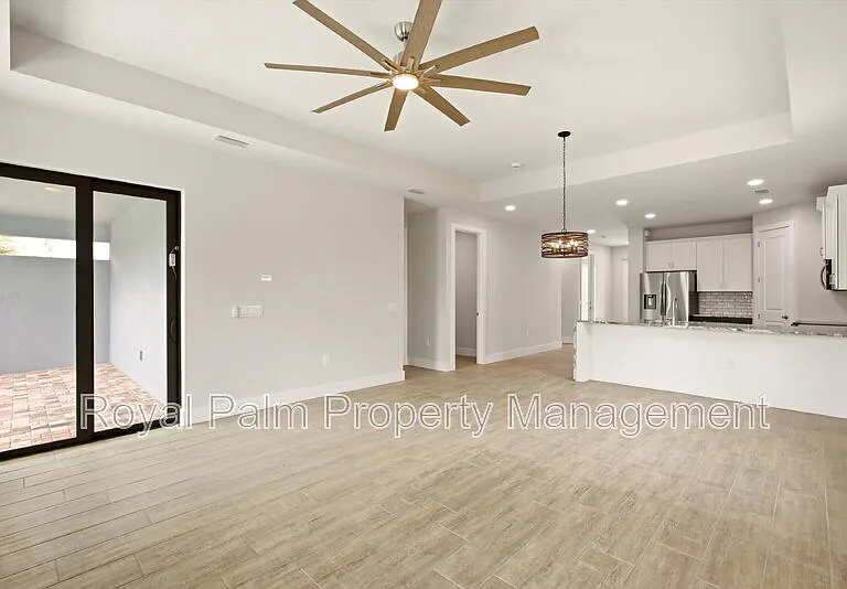 3518 NE 21st Pl — Photo 6