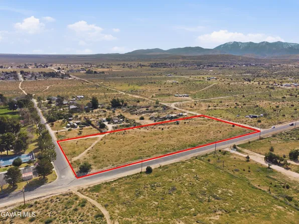 121st St E, Pearblossom, CA 93553