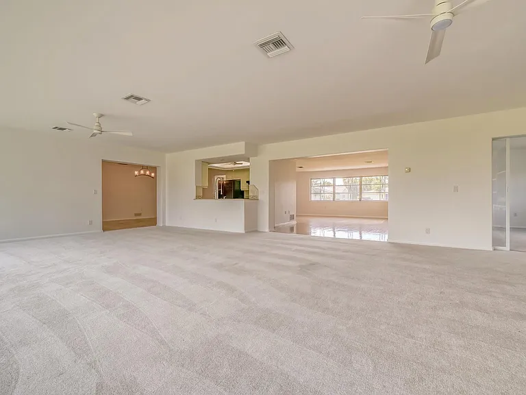 3111 Post Rd — Photo 12