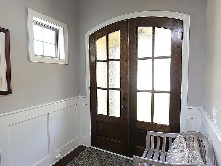 824 Laurel Garden Way — Photo 2