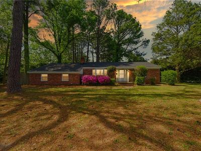 2300 Plantation Dr, Virginia Beach, VA, 23454