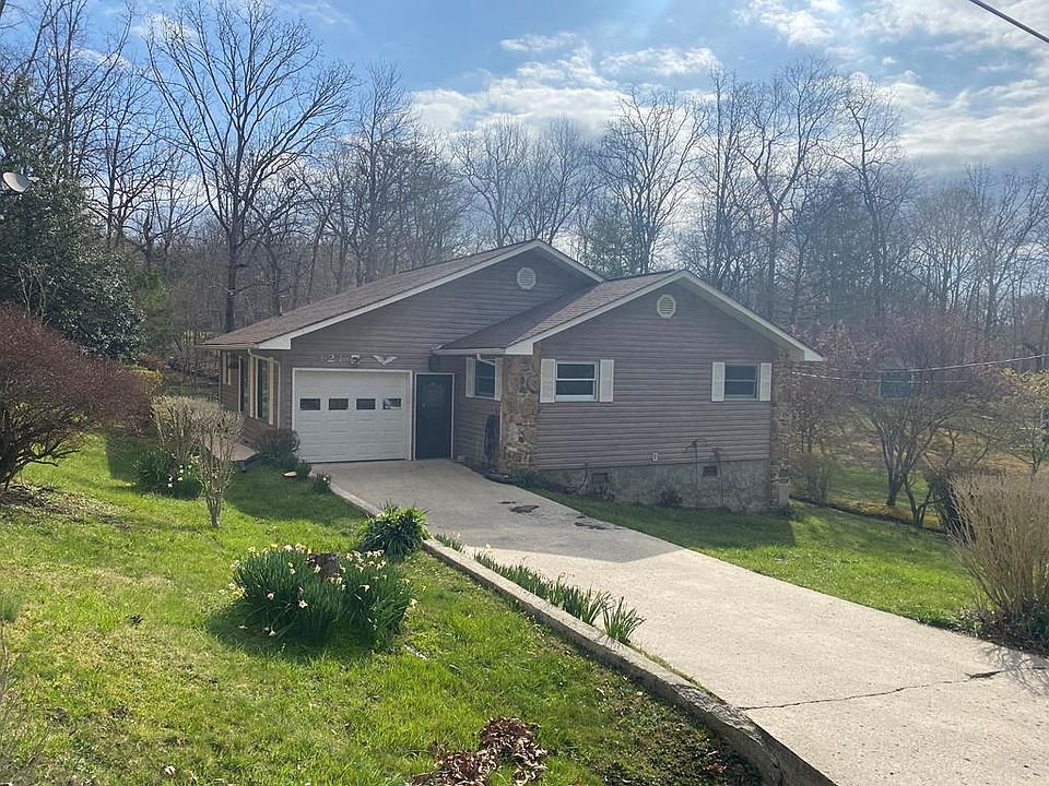 1st image of 121 Jasper Dr