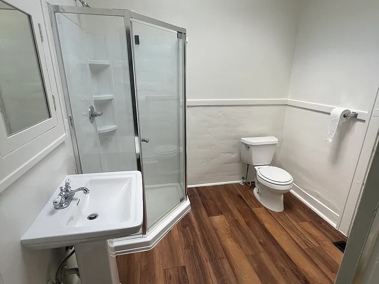 651 S Peoria Ave #6 — Photo 5
