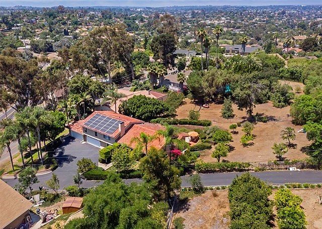 1st image of 1890 Alta Vista Dr