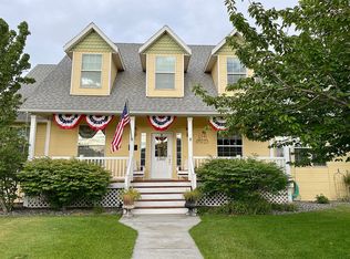 1202 S 45th Ave, West Richland, WA 99353