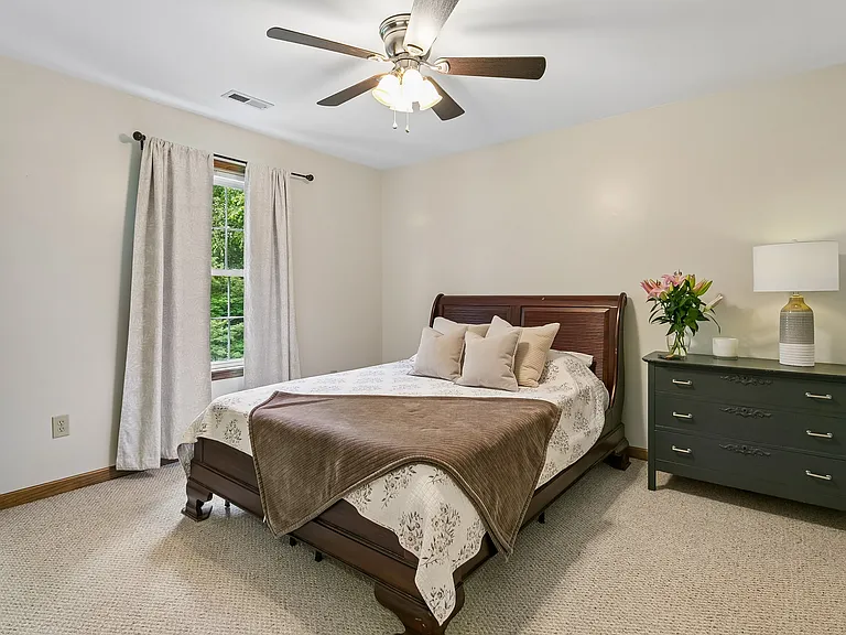 7976 Laura Ann Ln — Photo 29