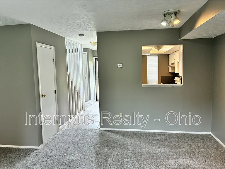 21 King Arthur Ct — Photo 10