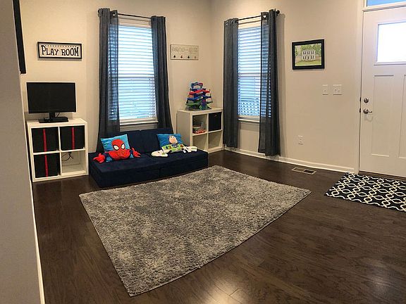 Front Flex Room