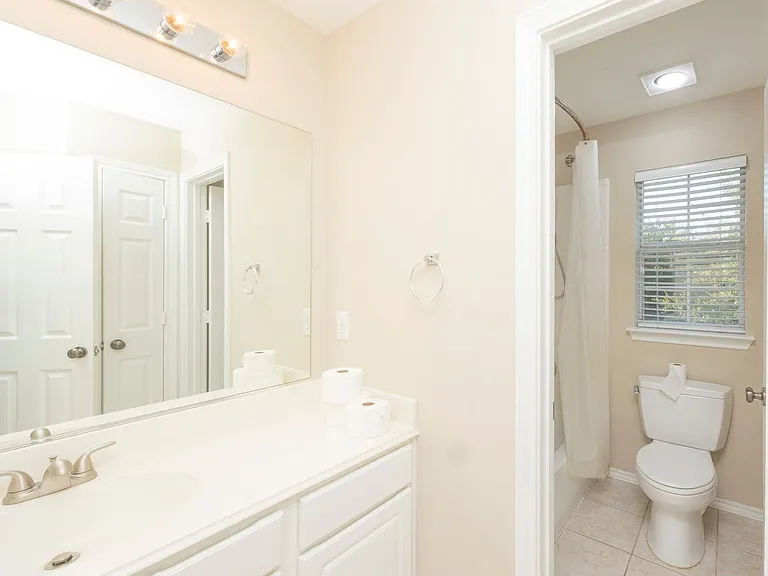 2404 Heather Glen Dr — Photo 32