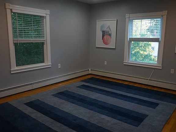 2nd image of 24 Griggs Ln #3