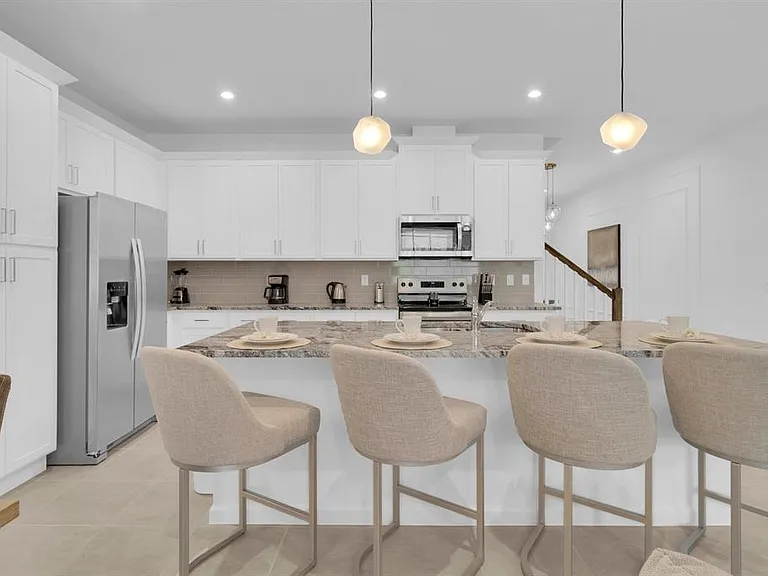 2312 Zaballina Pl — Photo 44