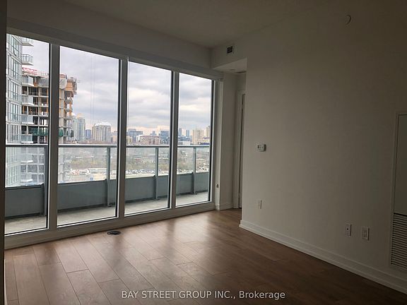 5th image of 117 McMahon Dr #1808