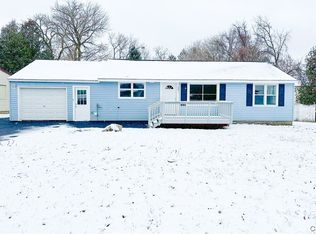 701 Webber Dr, Chittenango, NY 13037