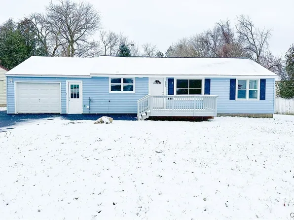 701 Webber Dr, Chittenango, NY 13037