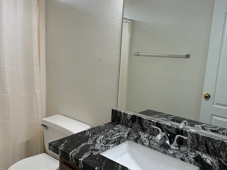 1337 E Charleston Ave — Photo 22