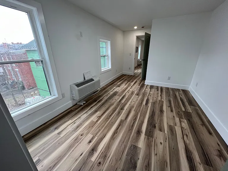 26 W Bridge St #6 — Photo 6