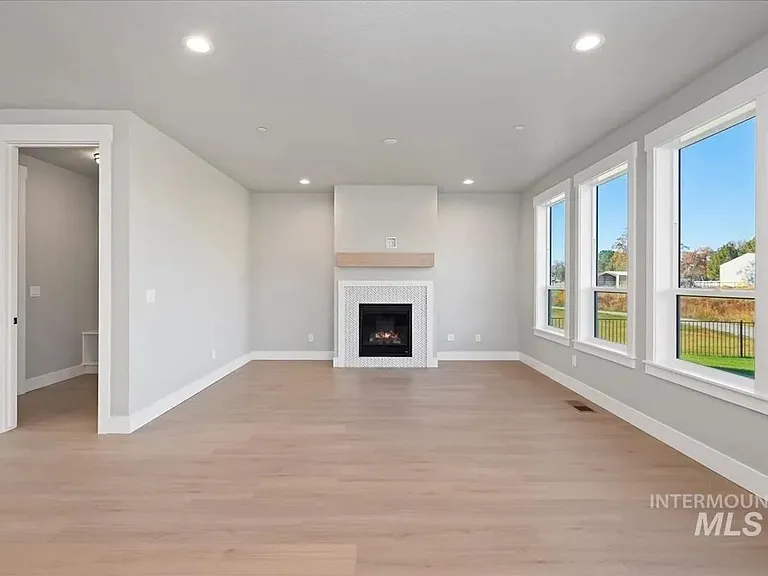 404 Hidden Mill Ct — Photo 11